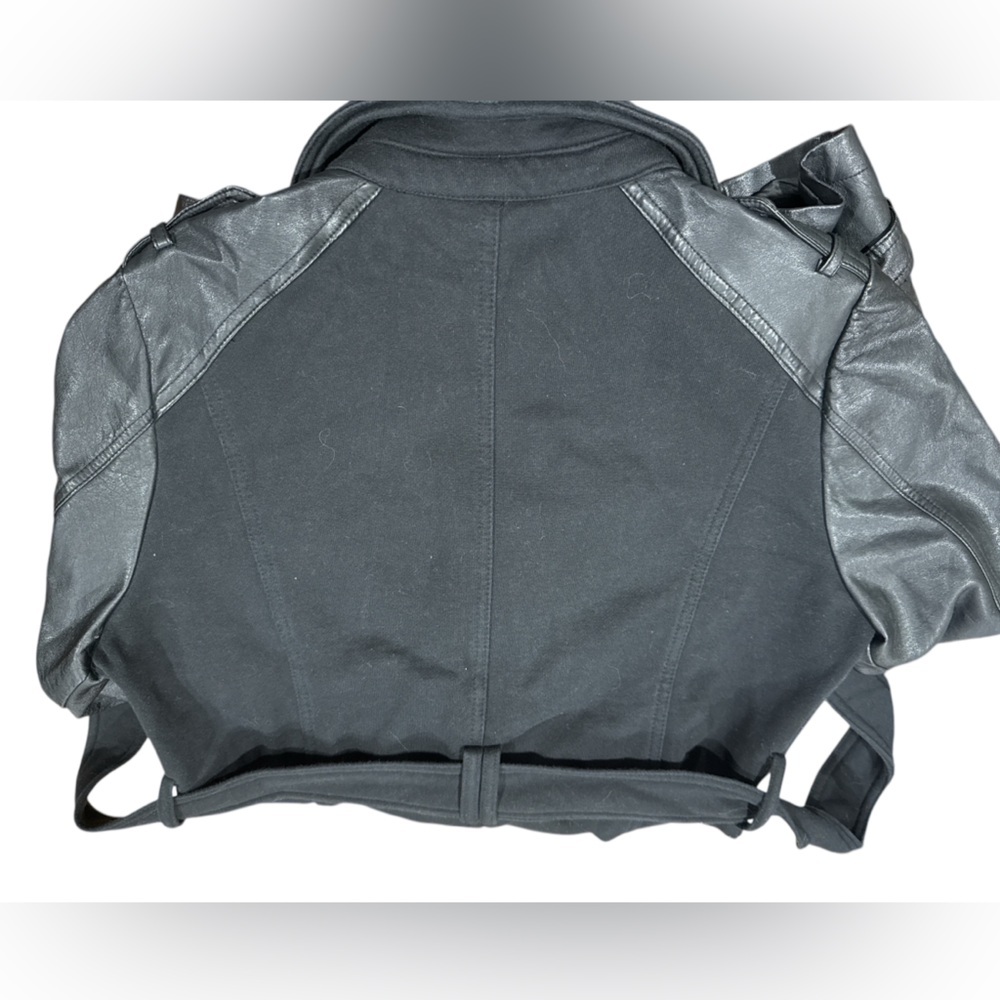 Signature|Studio Contemporary Style Jacket - Picture 16 of 16